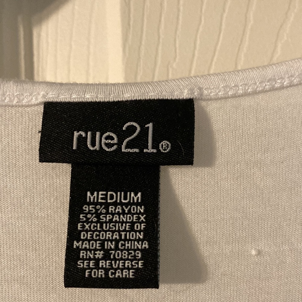 Shirt - Picture 3 of 5